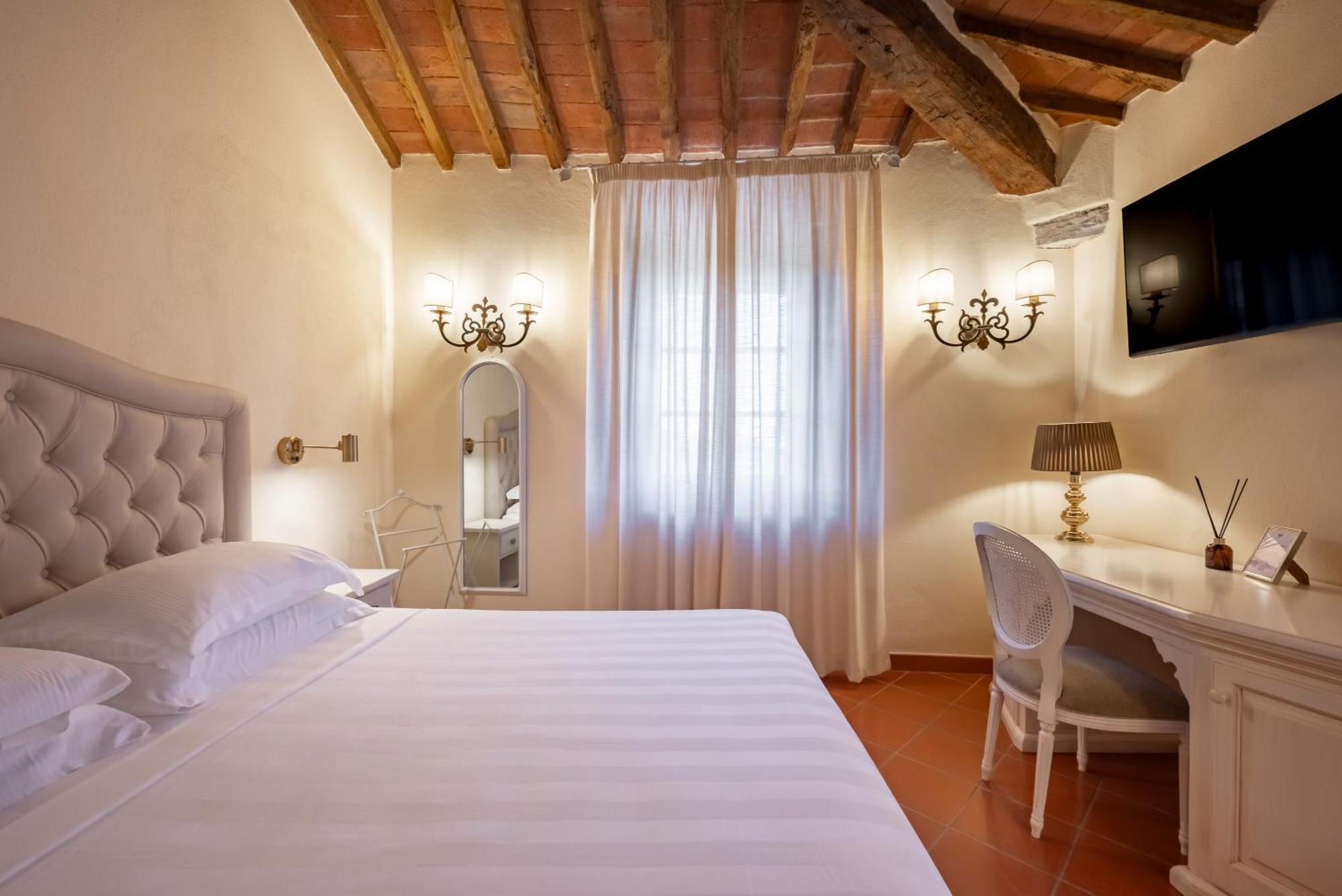 Calidario Terme Etrusche Hotel เวนตูรีนา แตร์เม ภายนอก รูปภาพ