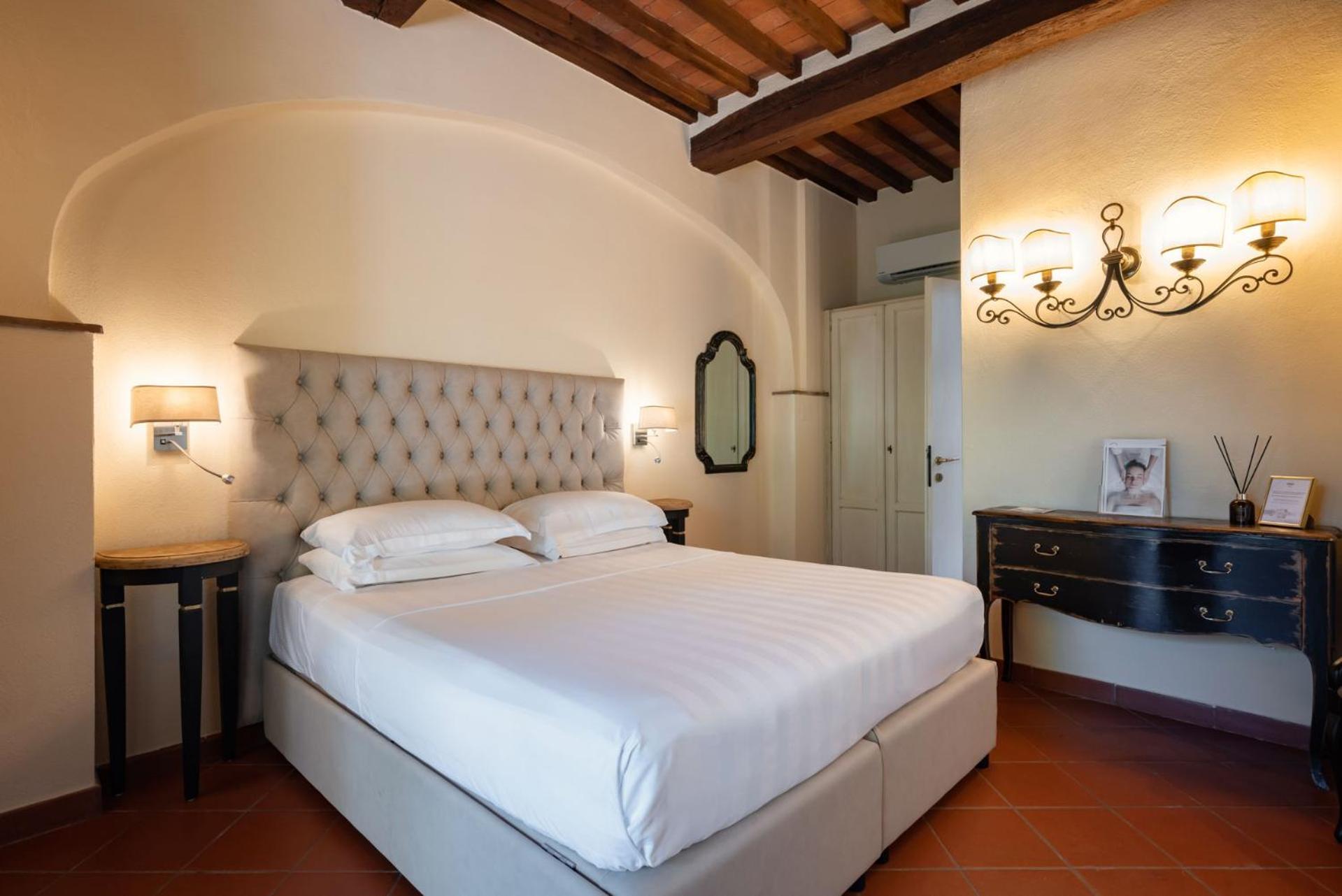 Calidario Terme Etrusche Hotel เวนตูรีนา แตร์เม ภายนอก รูปภาพ